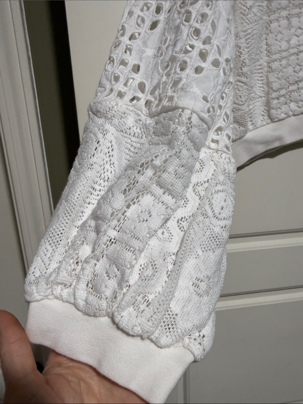 Anthropologie Pilcro Cutwork Bubble-Sleeve Shirt, MED white eyelet top - Picture 4 of 8